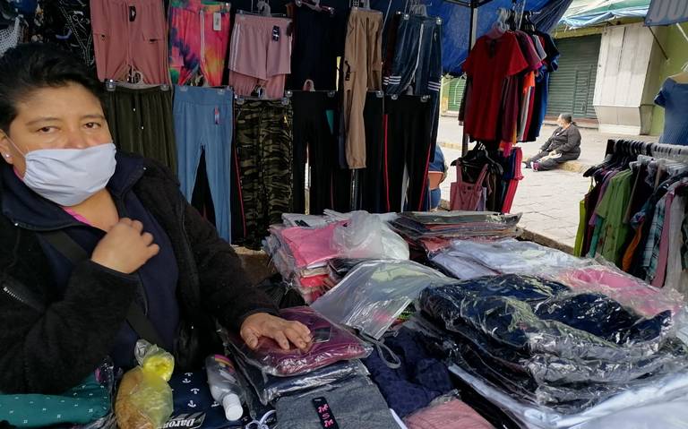 Hasta 12 horas diarias, le dedica Alicia a su puesto de ropa - El Sol de  San Luis | Noticias Locales, Policiacas, sobre México, San Luis Potosí y el  Mundo