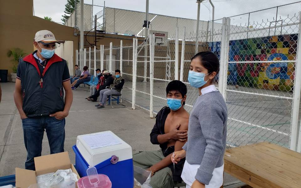 ISSSTE realiza jornada de vacunación contra Covid-19 en la Casa del  Migrante - El Sol de San Luis | Noticias Locales, Policiacas, sobre México,  San Luis Potosí y el Mundo